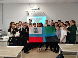 Мастер-класс и познавательная программа прошли в Архангельском в День флага Белгородской области