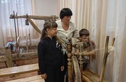 Юные жители села Богословка приняли участие в программе «С миру по нитки»