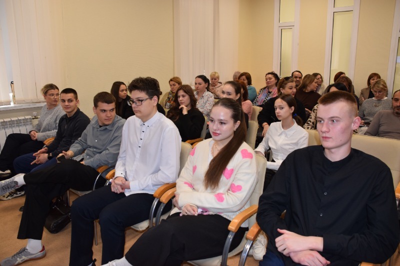 Губкинцы обсудили благоустройство новой зоны отдыха «Природный парк «Бионика»
