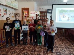 Троицкие библиотекари губкинской территории провели программу «Стоп! Внимание! Дорога!»