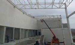 Специалисты продолжили работы по строительству бассейна в Губкине 