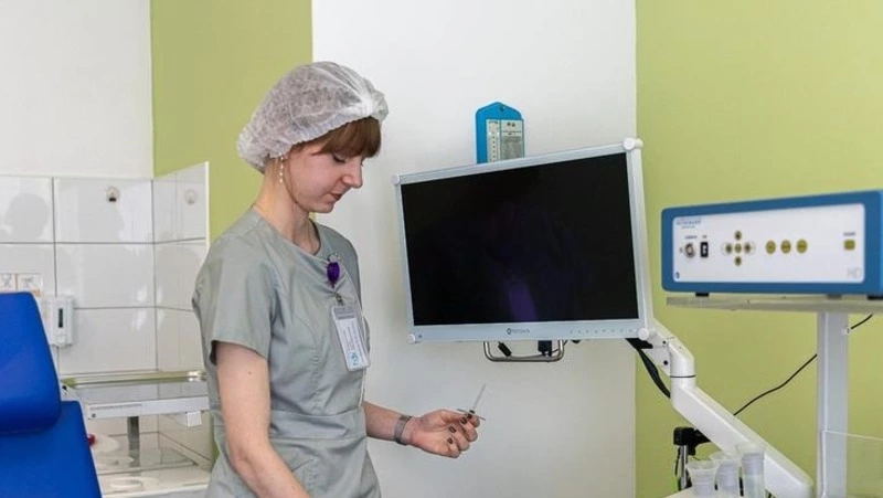 Вячеслав Гладков: по региональной программе 14 медиков получили жильё в 2025 году