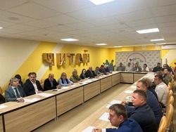 Круглый стол «Защитники семьи и Родины» прошёл в Губкине