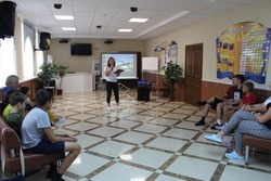 Развлекательная программа «Молодёжный miks» прошла в Доме культуры села Богословка