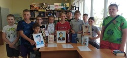 Юные жители села Бобровы Дворы посетили литературный вечер «Если будет Россия, значит, буду и я»