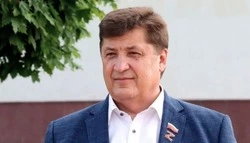Юрий Клепиков обратился к губкинцам в День Государственного флага Российской Федерации