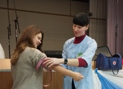 Жители посёлка Троицкий посетили занятия по оказанию первой доврачебной помощи
