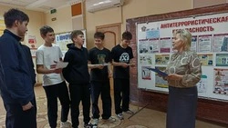 Беседа-инструктаж «Действия при угрозе теракта» прошла во Дворце культуры «Никаноровский»