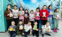 Мастер-класс по аппликации прошёл в Досуговом центре села Архангельское губкинской территории