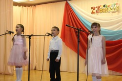 Культработники села Чуево провели торжественный концерт «Честь и слава Защитникам!»