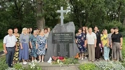 Жители посёлка Троицкий почтили память жителей Калиновки