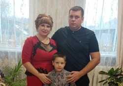 Жители села Истобное губкинской территории Руслан и Наталья Мельник отметили юбилей свадьбы 