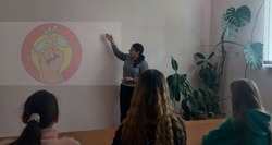 Культработники села Осколец провели программу «Не вырони из рук своё будущее!»