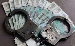 Губкинские полицейские задержали помогающего похищать деньги у пенсионеров «курьера» 