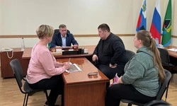 Михаил Лобазнов провёл очередной приём губкинцев по личным вопросам 