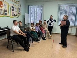 Культработники села Сергиевка напомнили правила безопасности в новогодние праздники 