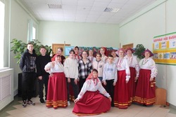 Юные жители села Чуево встретились с коллективом фольклорной песни «Жемчужины»