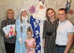 Галина Колесникова исполнила новогоднюю мечту ребёнка в рамках акции «Ёлка желаний» 