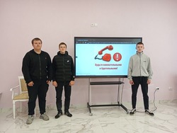 Беседа «Ответственность за телефонный терроризм» прошла в Доме культуры села Коньшино 