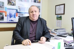 Председатель районного совета ветеранов Анатолий Замараев поздравил с Новым годом 