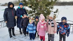 Акция «Покормите поскорей своих маленьких друзей» прошла в Казацкостепском Доме культуры