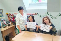 Познавательная программа «Наркотики — это шаг в никуда!» прошла в селе Богословка