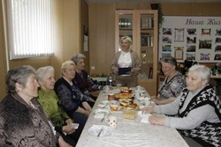 Жители посёлка Троицкий губкинской территории посетили чайную церемонию «Рай на травах»