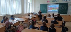 Профилактическая беседа «Правила поведения в общественных местах» прошла в селе Вислая Дубрава