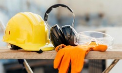 380 работодателей Белгородской области получили компенсацию расходов на охрану труда