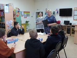 Юные жители села Сергиевка губкинской территории узнали о деятельности волонтёров 