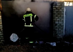 Гараж загорелся в Губкине 