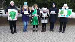 Троицкие жители губкинской территории провели акцию «Береги зелёную ель»