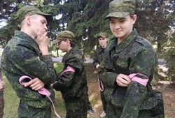 Участники военно-исторических сборов «Армата» посетили занятие по тактической медицине 