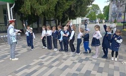 Познавательная игра «Мы пешеходы, мы водители!» прошла в посёлке Троицкий губкинской территории 