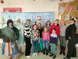 Культработники села Осколец губкинской территории провели праздничную новогоднюю программу 