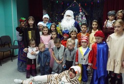 Юные жители села Архангельское губкинской территории стали гостями новогоднего праздника 