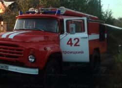Сарай загорелся в посёлке Троицкий Губкинского горокруга 