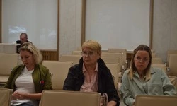 Губкинцы обсудили работу приюта для бездомных животных