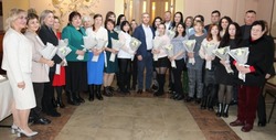 Михаил Лобазнов вместе с Галиной Колесниковой встретились с мамами и жёнами участников СВО
