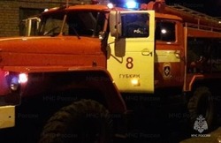 Губкинские спасатели полностью ликвидировали пожар