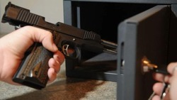 Сотрудники Росгвардии сообщили белгородцам об изменениях в законодательстве об оружии