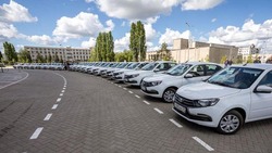 Губкинская Центральная районная больница получила два новых автомобиля 