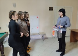 Юные жители села Присынки губкинской территории посетили программу «Право выбора»