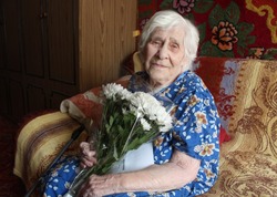Жительница посёлка Троицкий Нина Павленко отметила 95-летний юбилей