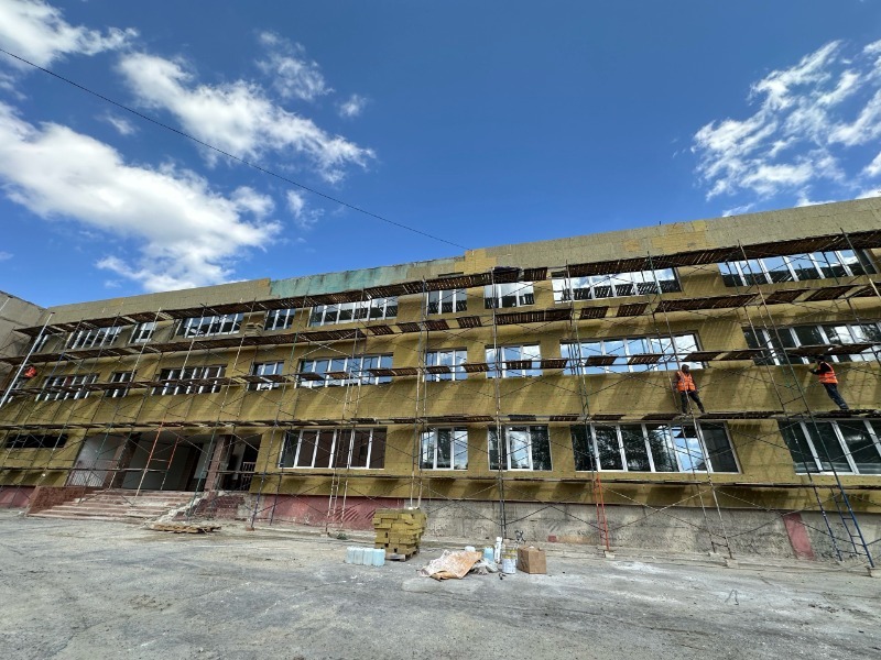 Капитальный ремонт школы №17 продолжился в Губкине 