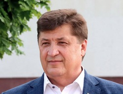 Председатель Белгородской областной Думы Юрий Клепиков поздравил с Международным днём защиты детей