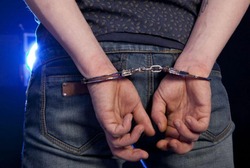 Губкинские полицейские задержали подозреваемого в незаконном хранении наркотиков