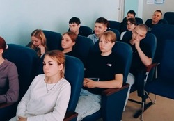 Губкинские студенты узнали о реализации проектов с помощью грантов 