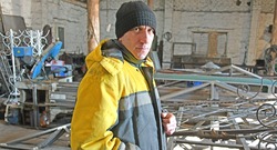 Губкинец Евгений Титов открыл мастерскую по художественной ковке с помощью соцконтракта