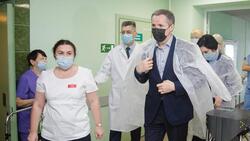 Вячеслав Гладков провёл выездную планёрку с Андреем Иконниковым в областной больнице